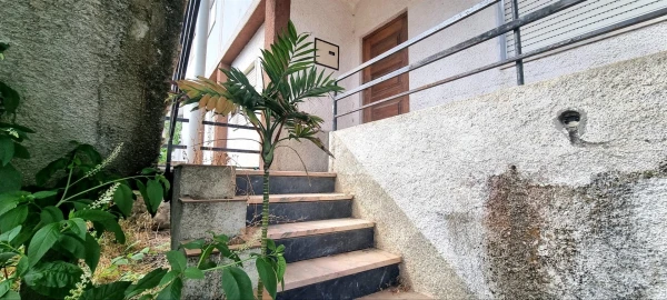 Moradia T10 para Venda em Santo Antonio dos Olivais
