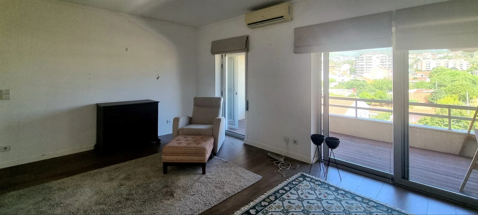 Apartamento T4 para Venda em Santo Antonio dos Olivais Foto 3