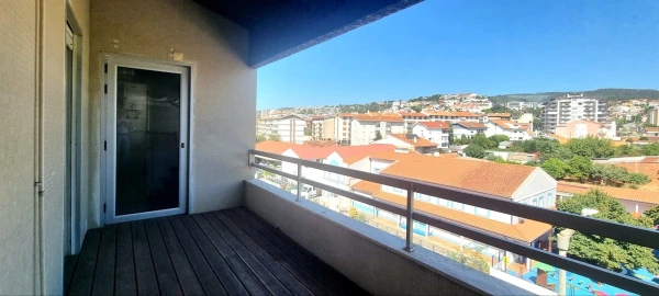 Apartamento T4 para Venda em Santo Antonio dos Olivais