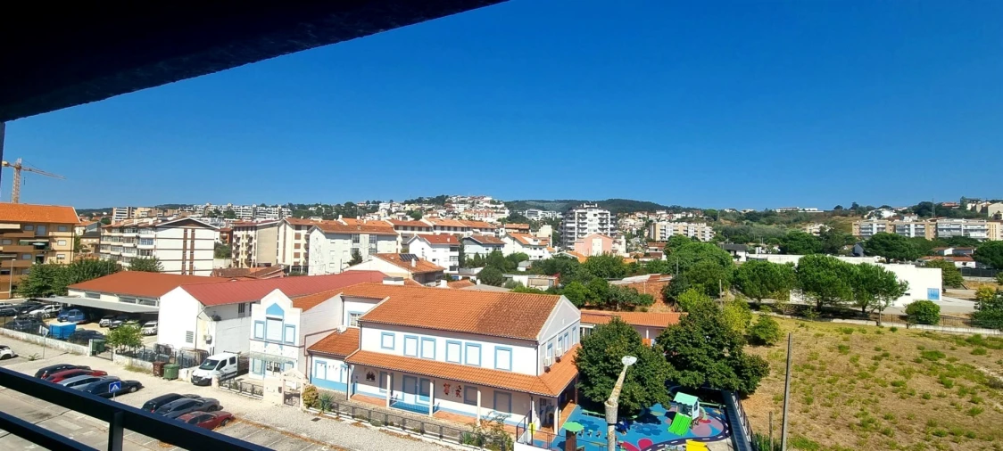 Apartamento T4 para Venda em Santo Antonio dos Olivais Foto 5