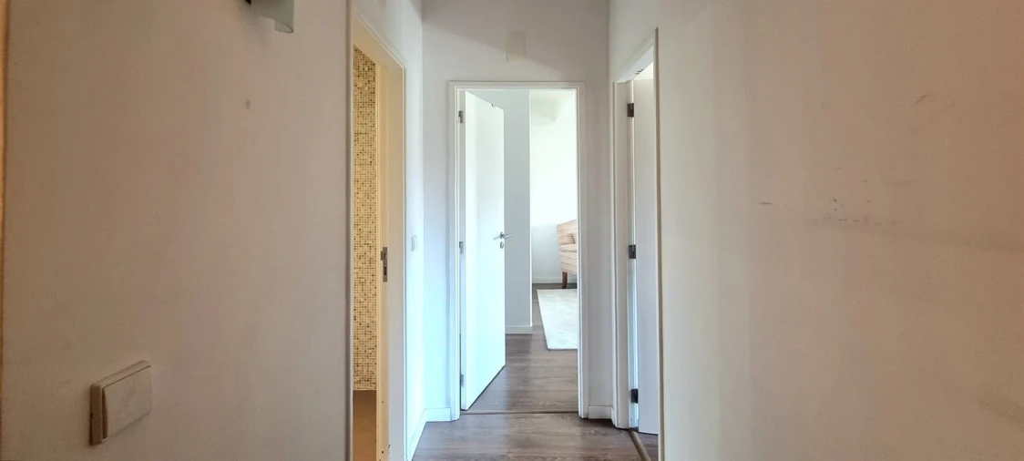 Apartamento T4 para Venda em Santo Antonio dos Olivais Foto 27