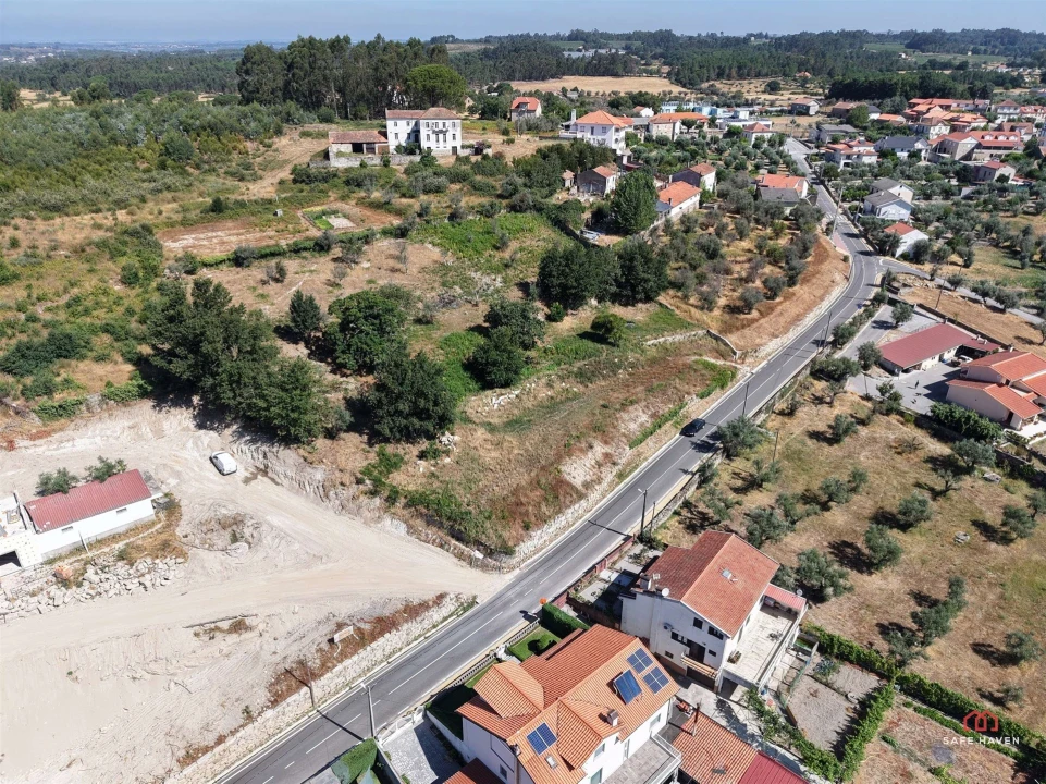 Terreno para Venda em Pinhanços Foto 9