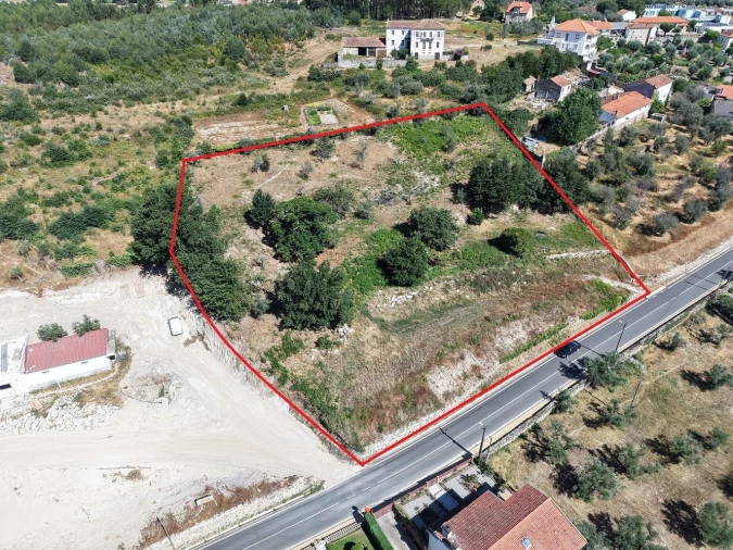 Terreno para Venda em Pinhanços Foto 11