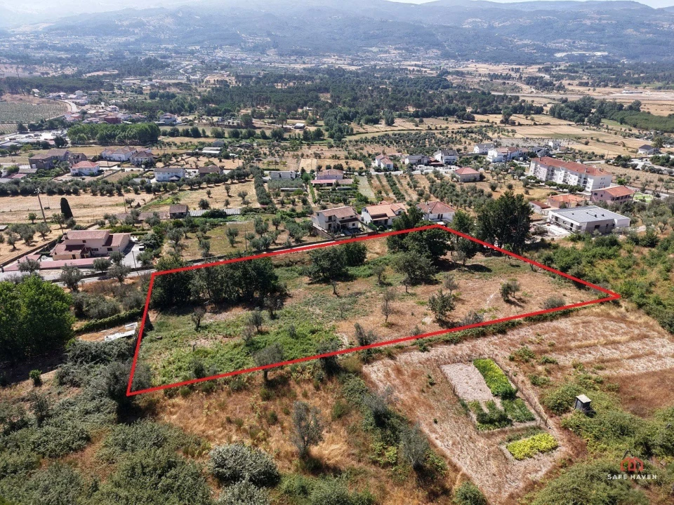 Terreno para Venda em Pinhanços Foto 6
