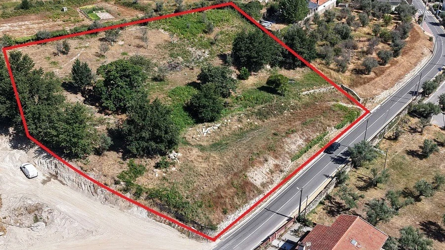 Terreno para Venda em Pinhanços
