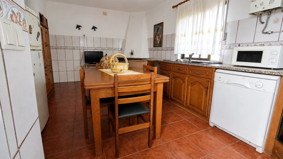 Moradia T3 para Venda em Seia, São Romão e Lapa dos Dinheiros Foto 11