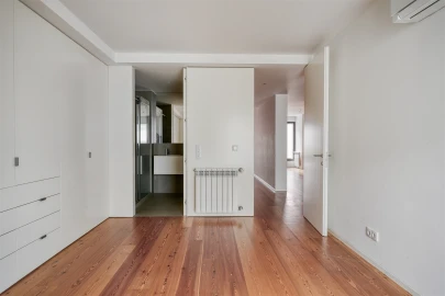 Apartamento T3 para Arrendamento em Avenidas Novas