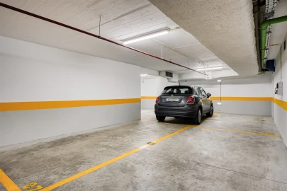 Apartamento T3 para Arrendamento em Avenidas Novas