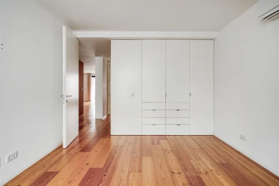 Apartamento T3 para Arrendamento em Avenidas Novas