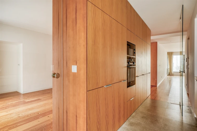 Apartamento T3 para Arrendamento em Avenidas Novas Foto 4