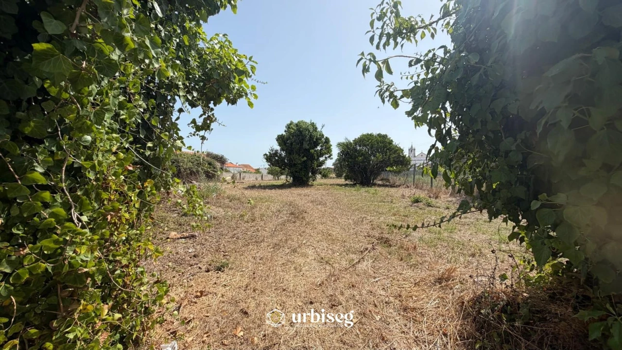 Terreno para Venda em Lavos Foto 11