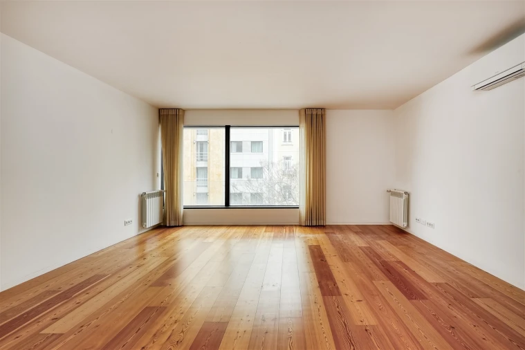 Apartamento T3 para Arrendamento em Avenidas Novas Foto 10