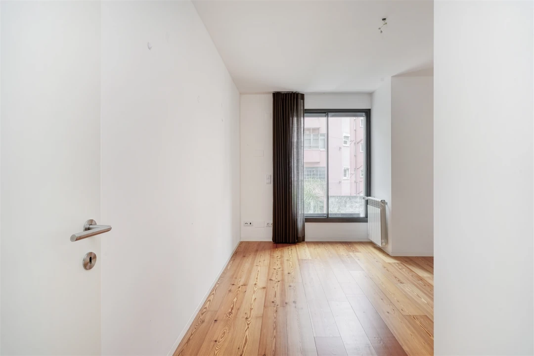 Apartamento T3 para Arrendamento em Avenidas Novas Foto 26