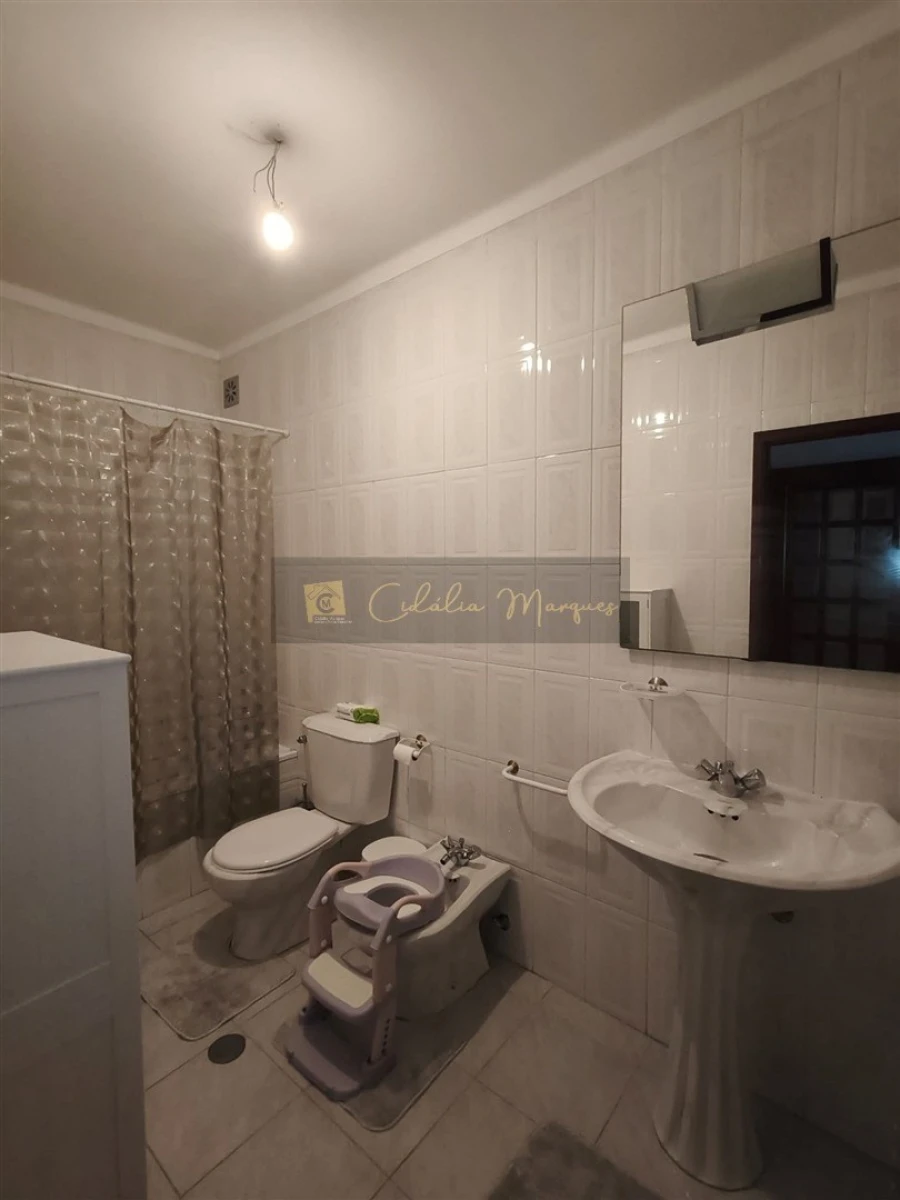Apartamento T3 para Venda em Viseu Foto 9