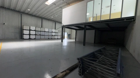 Negócio para Venda em Raiva, Pedorido e Paraíso