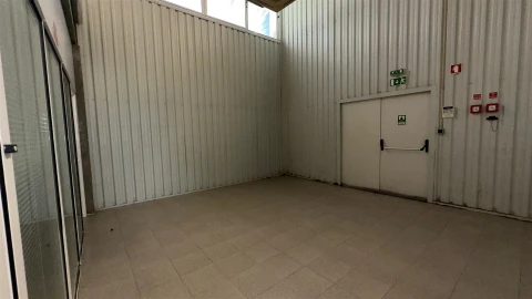 Negócio para Venda em Raiva, Pedorido e Paraíso
