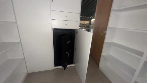 Negócio para Venda em Raiva, Pedorido e Paraíso