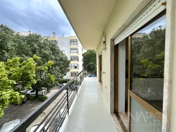 Apartamento T3 para Arrendamento em Viseu