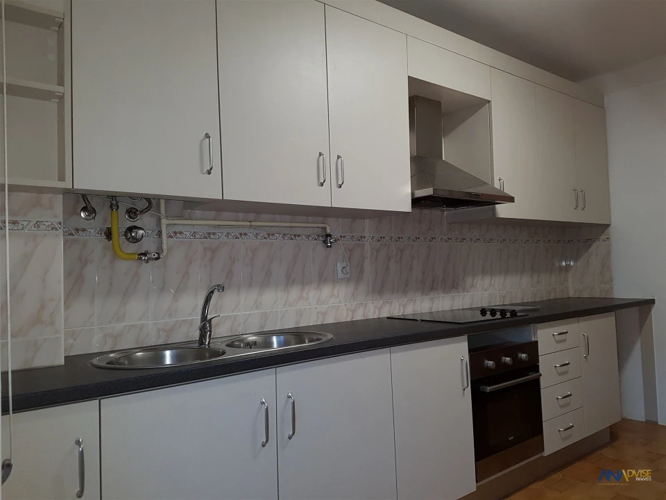 Apartamento T3 para Arrendamento em Viseu Foto 2