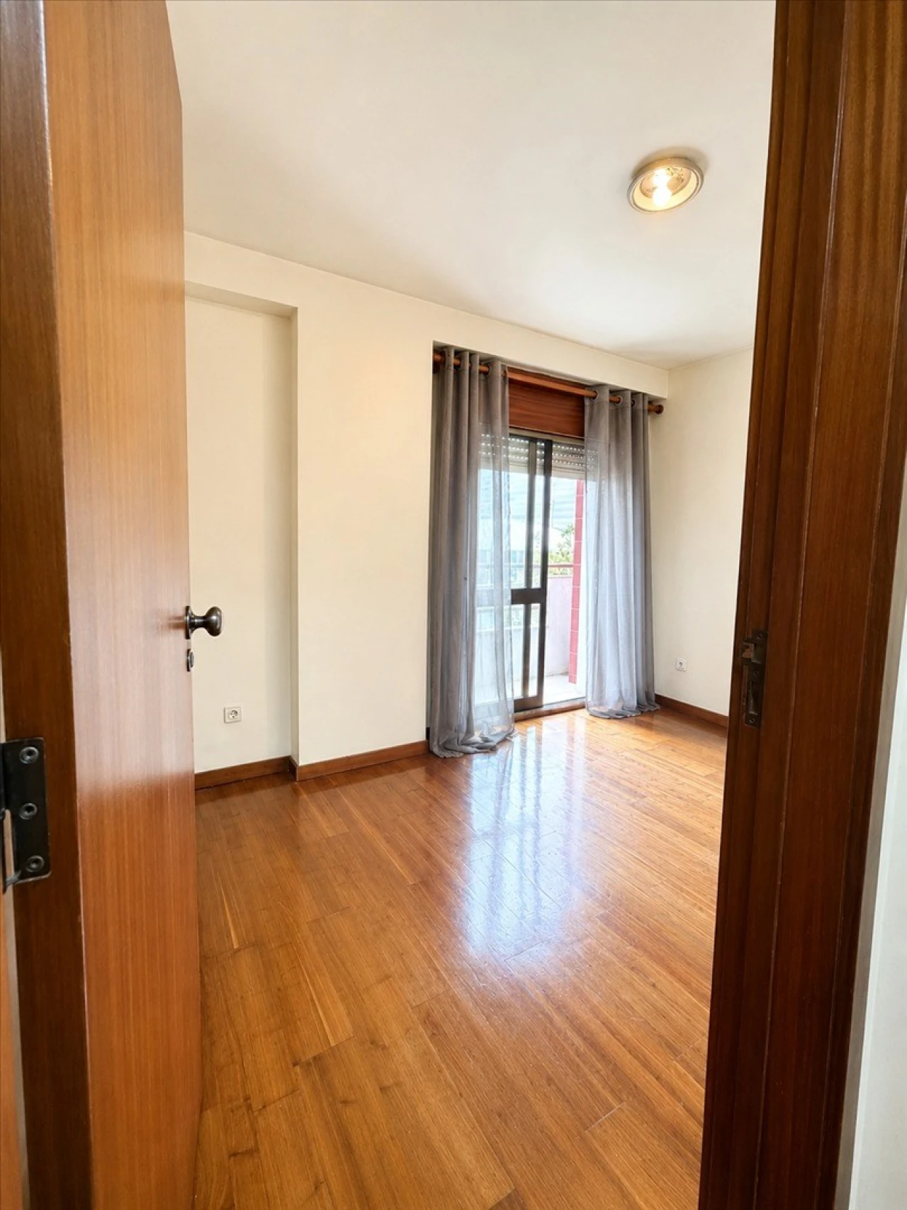 Apartamento T2 para Venda em Ramalde Foto 11