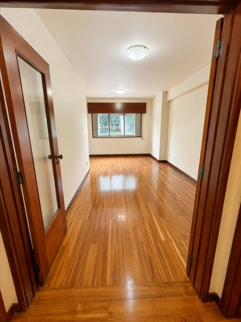 Apartamento T2 para Venda em Ramalde