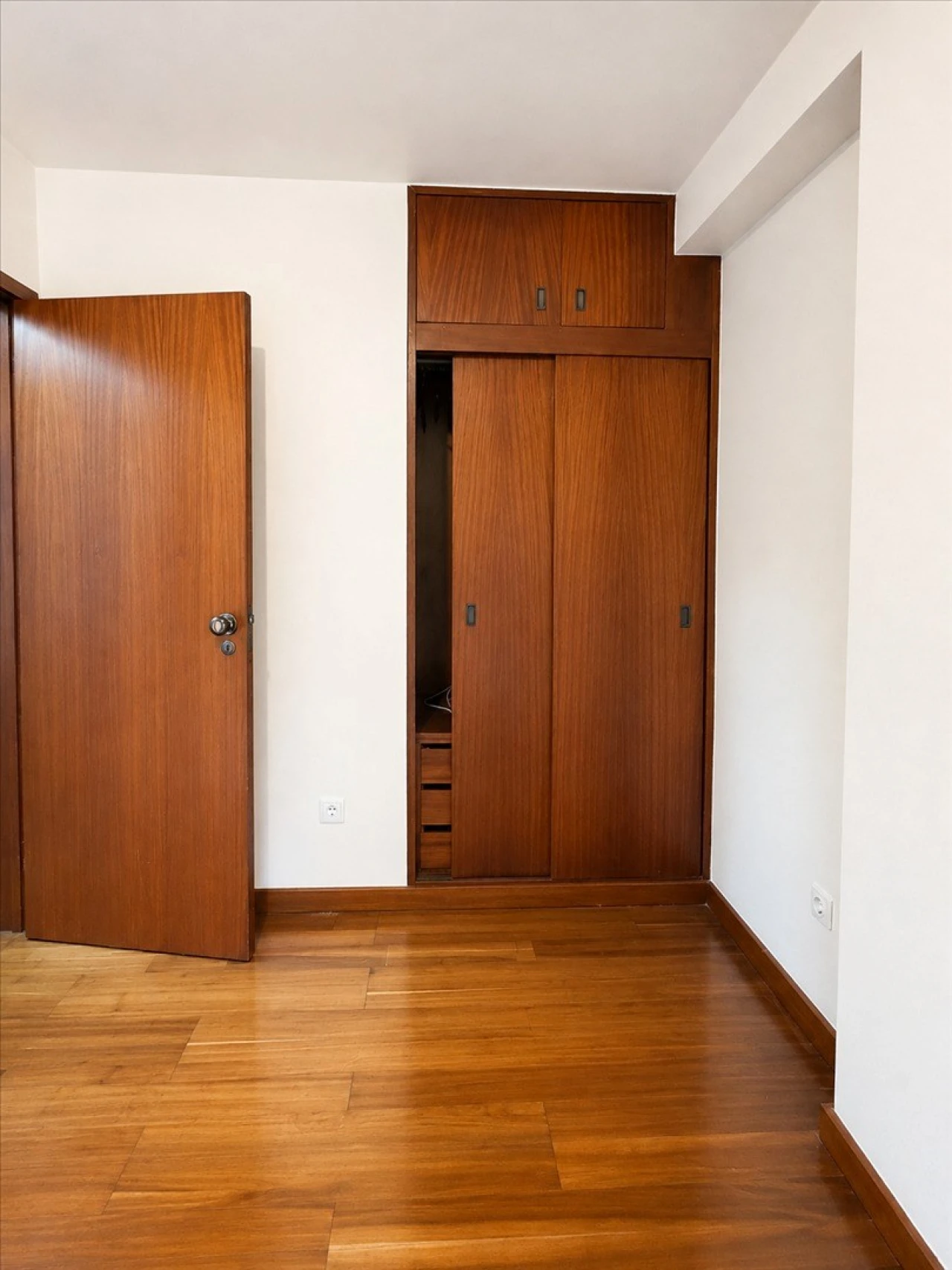 Apartamento T2 para Venda em Ramalde Foto 13