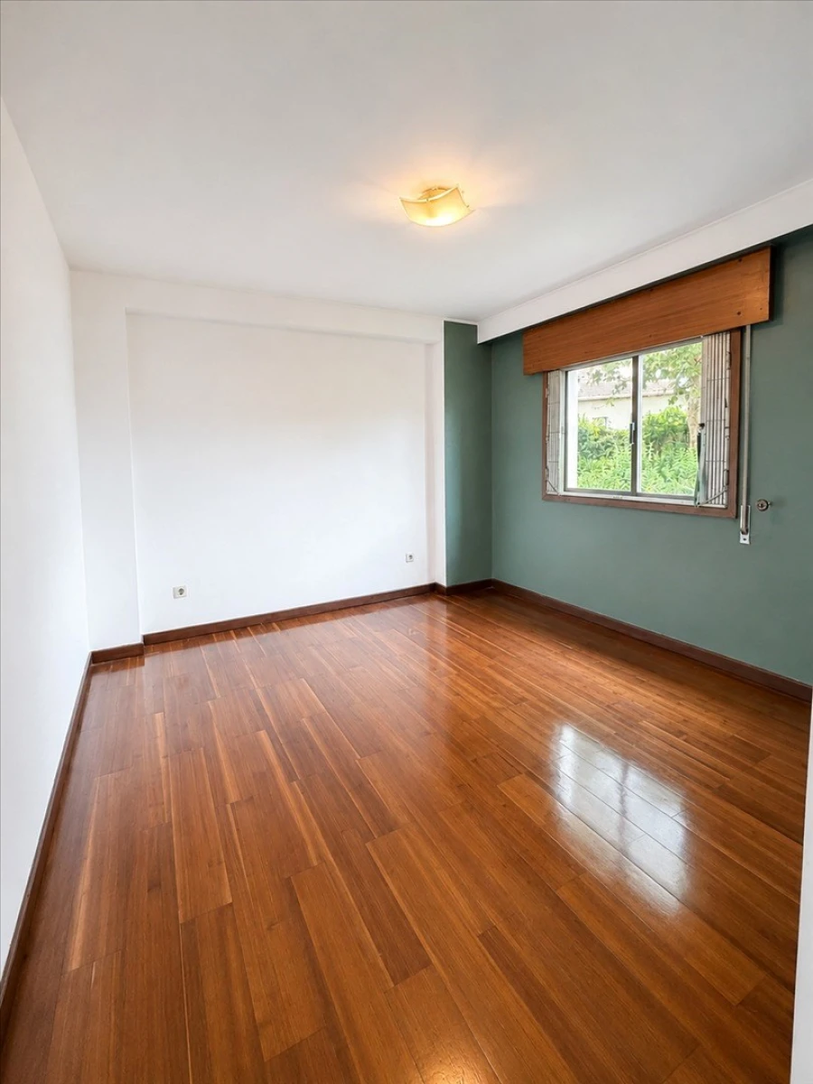 Apartamento T2 para Venda em Ramalde Foto 15
