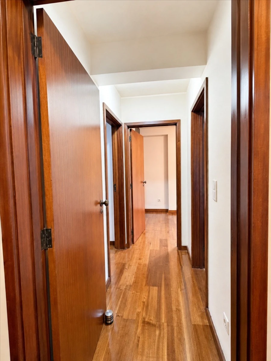 Apartamento T2 para Venda em Ramalde Foto 8