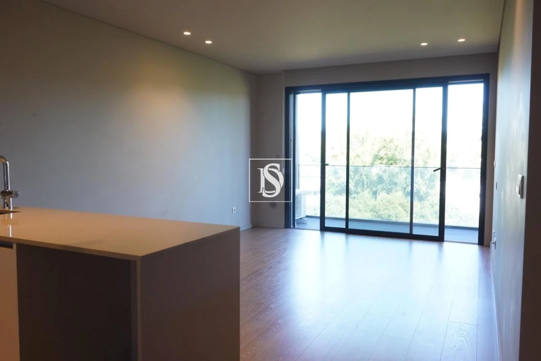 Apartamento T1 para Arrendamento em Barcelos, V.Boa, V.Frescainha Foto 3