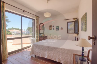Moradia T6 para Venda em Aljezur
