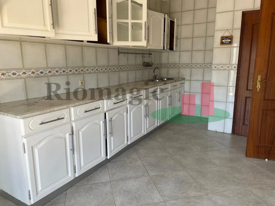 Quarto para Arrendamento em Rio Maior Foto 7