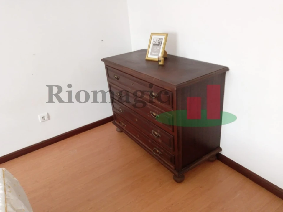 Quarto para Arrendamento em Rio Maior Foto 3