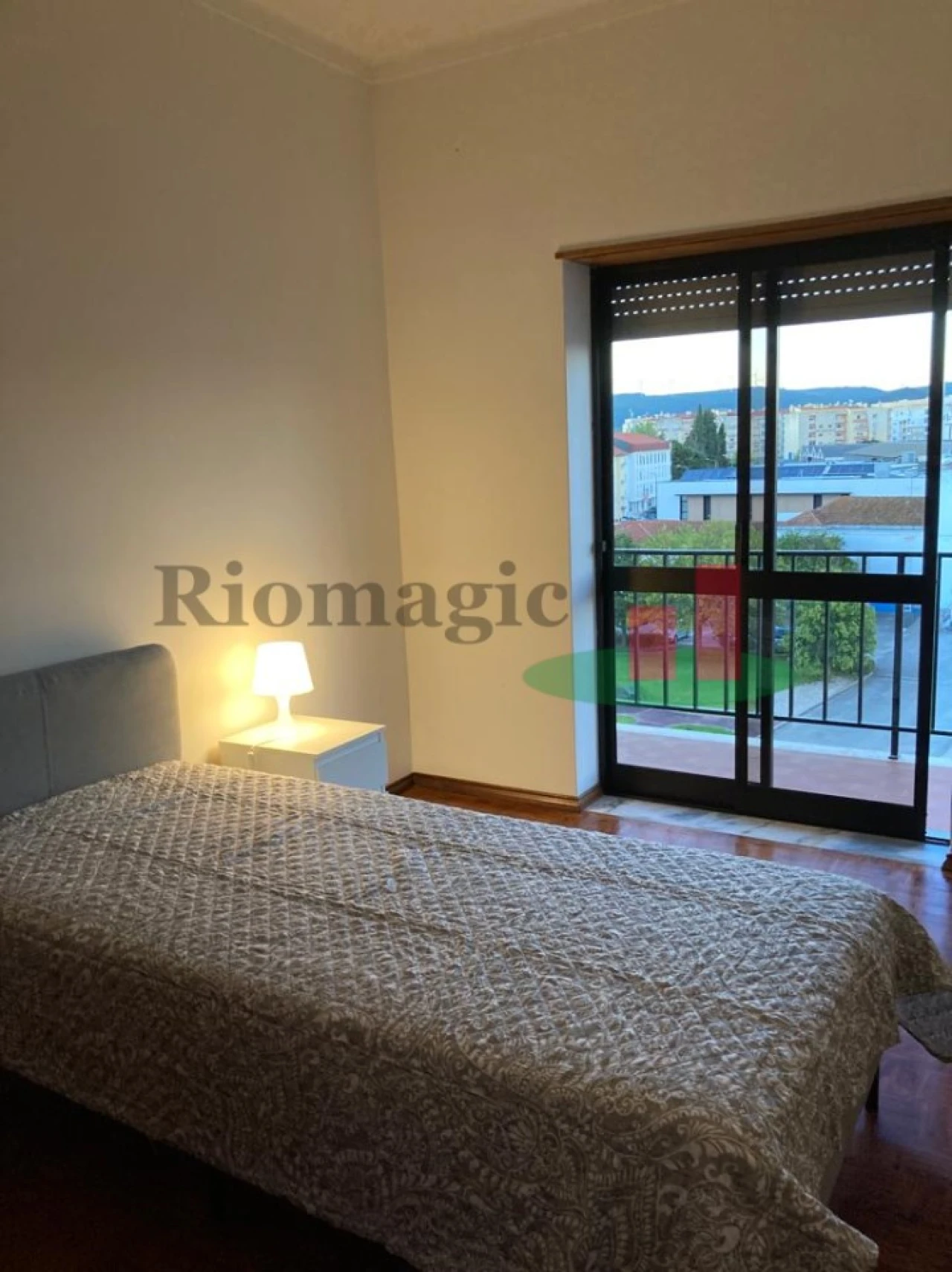 Quarto para Arrendamento em Rio Maior Foto 1