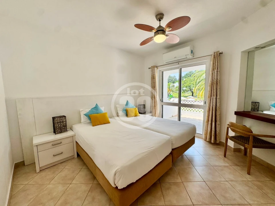 Apartamento T1 para Venda em Albufeira e Olhos de Água Foto 14