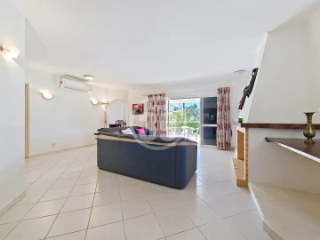 Moradia T3 para Venda em Albufeira e Olhos de Água