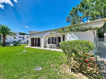 Moradia T3 para Venda em Albufeira e Olhos de Água
