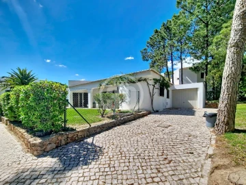 Moradia T3 para Venda em Albufeira e Olhos de Água