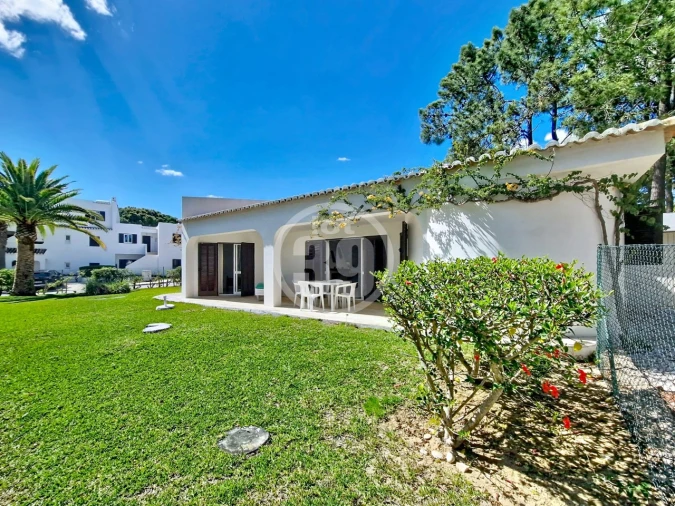 Moradia T3 para Venda em Albufeira e Olhos de Água Foto 32