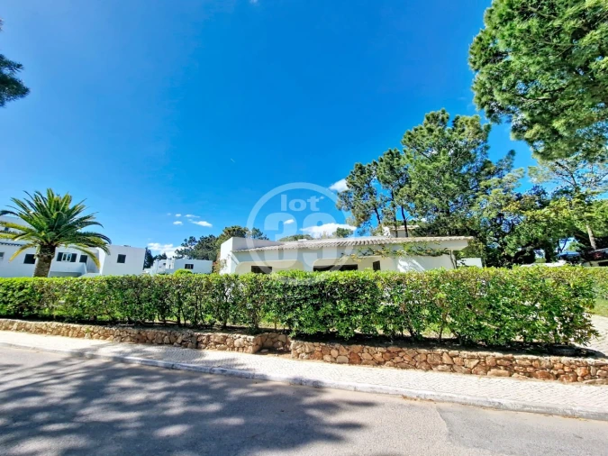 Moradia T3 para Venda em Albufeira e Olhos de Água Foto 43