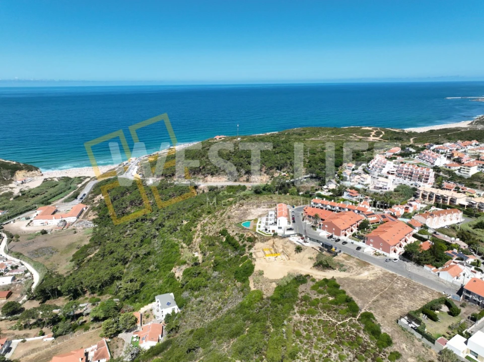 Moradia T3 para Venda em Carvoeira Foto 23