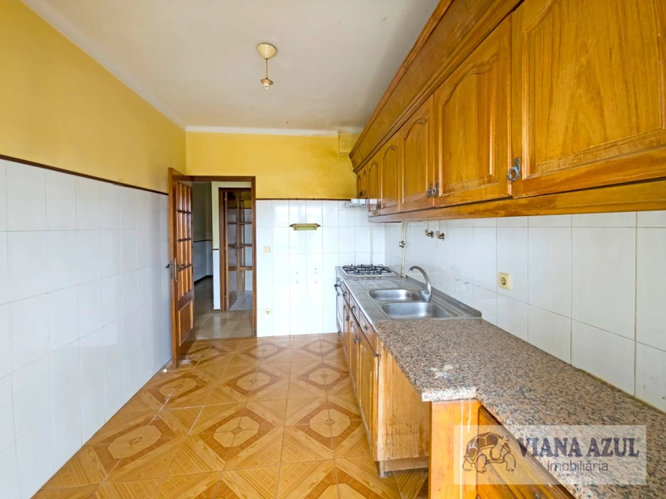 Apartamento T3 para Venda em Darque Foto 2