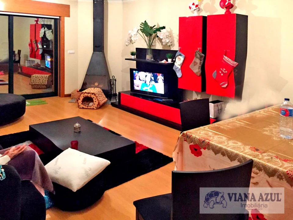 Apartamento T2 para Venda em Darque Foto 1