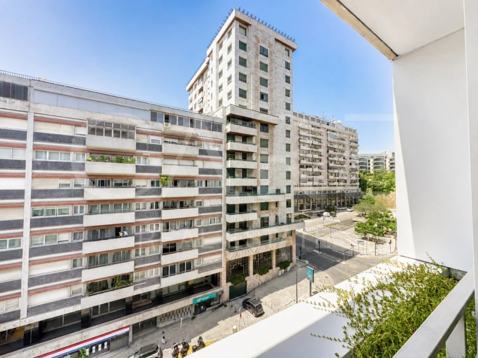 Apartamento T1 para Venda em Estrela Foto 8