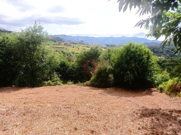 Moradia T3 para Venda em Riba de Mouro