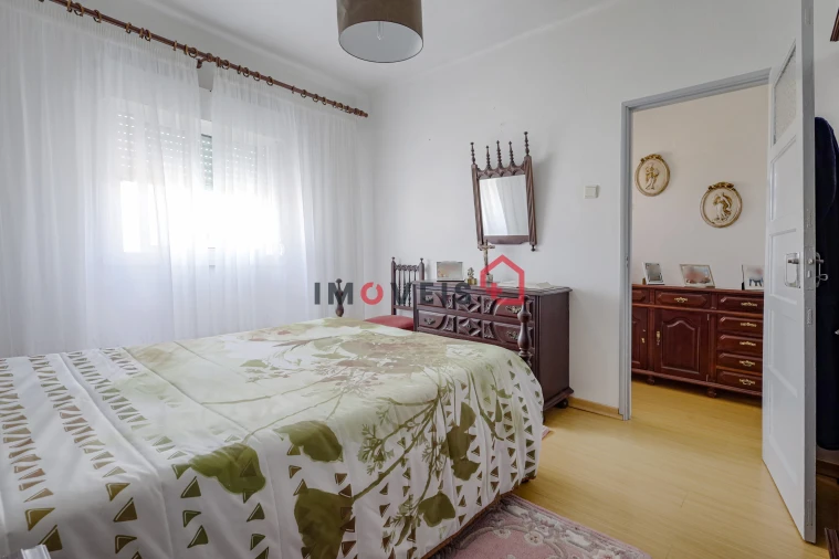 Moradia T4 para Venda em Marrazes e Barosa Foto 4