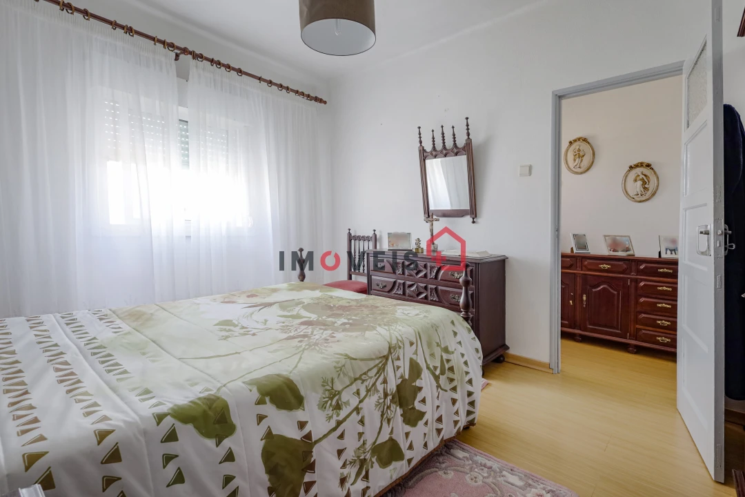 Moradia T4 para Venda em Marrazes e Barosa Foto 4