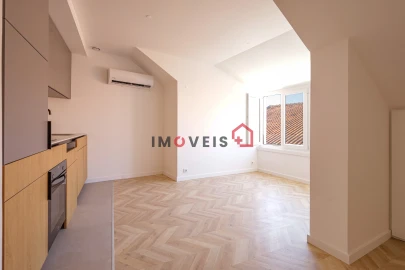 Apartamento T1 para Venda em Leiria, Pousos, Barreira e Cortes