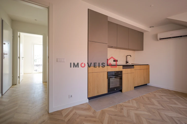 Apartamento T1 para Venda em Leiria, Pousos, Barreira e Cortes Foto 4