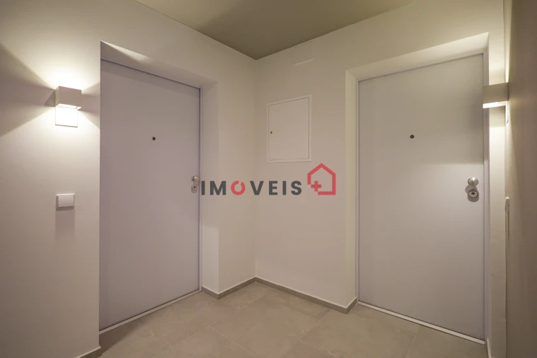 Apartamento T1 para Venda em Leiria, Pousos, Barreira e Cortes Foto 9