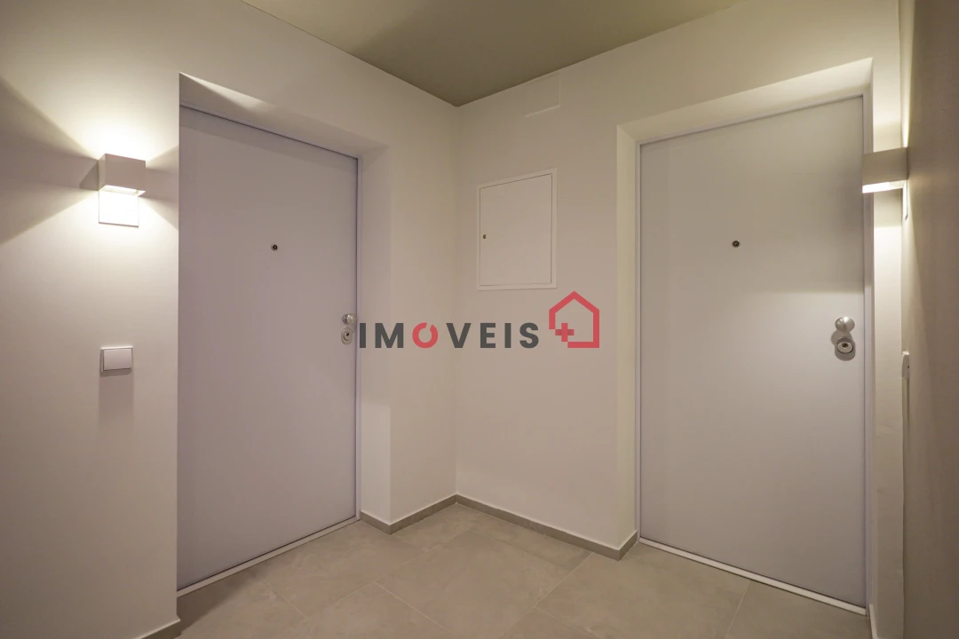 Apartamento T1 para Venda em Leiria, Pousos, Barreira e Cortes Foto 9
